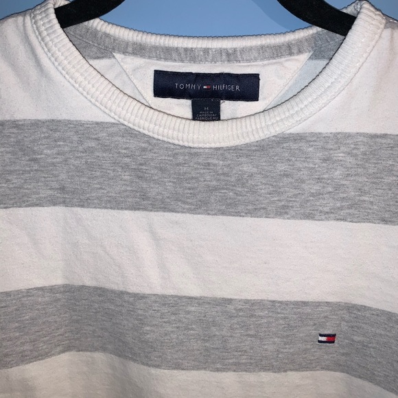 Tommy Hilfiger Crewneck Pull-Over - Picture 2 of 3